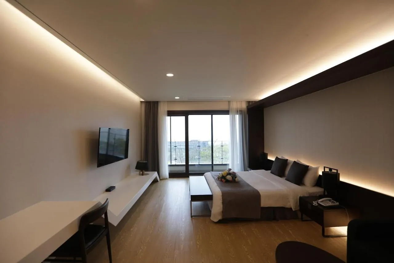 The Qube Resort Jeju Seogwipo